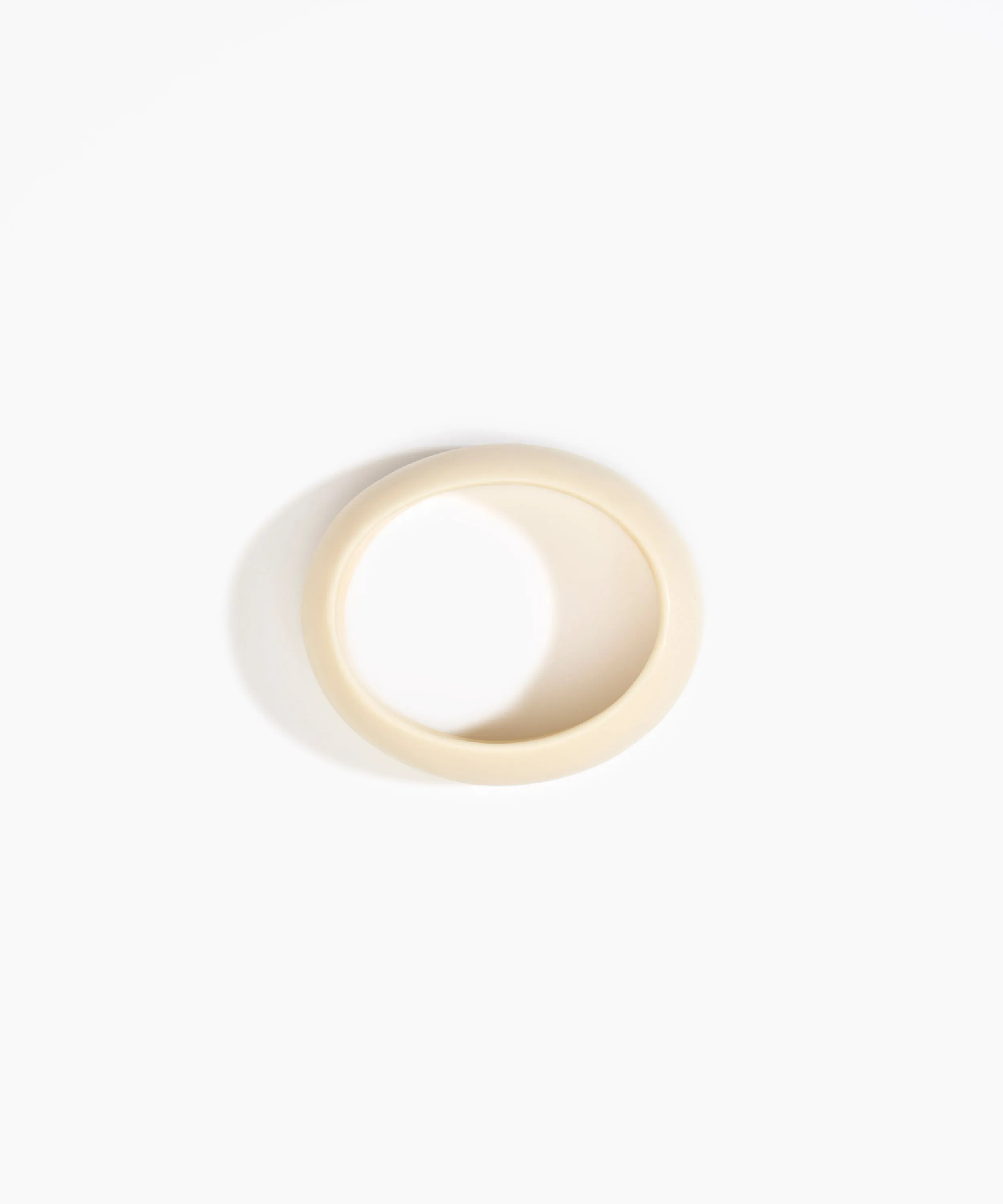 Medium Organic Oval Bangle